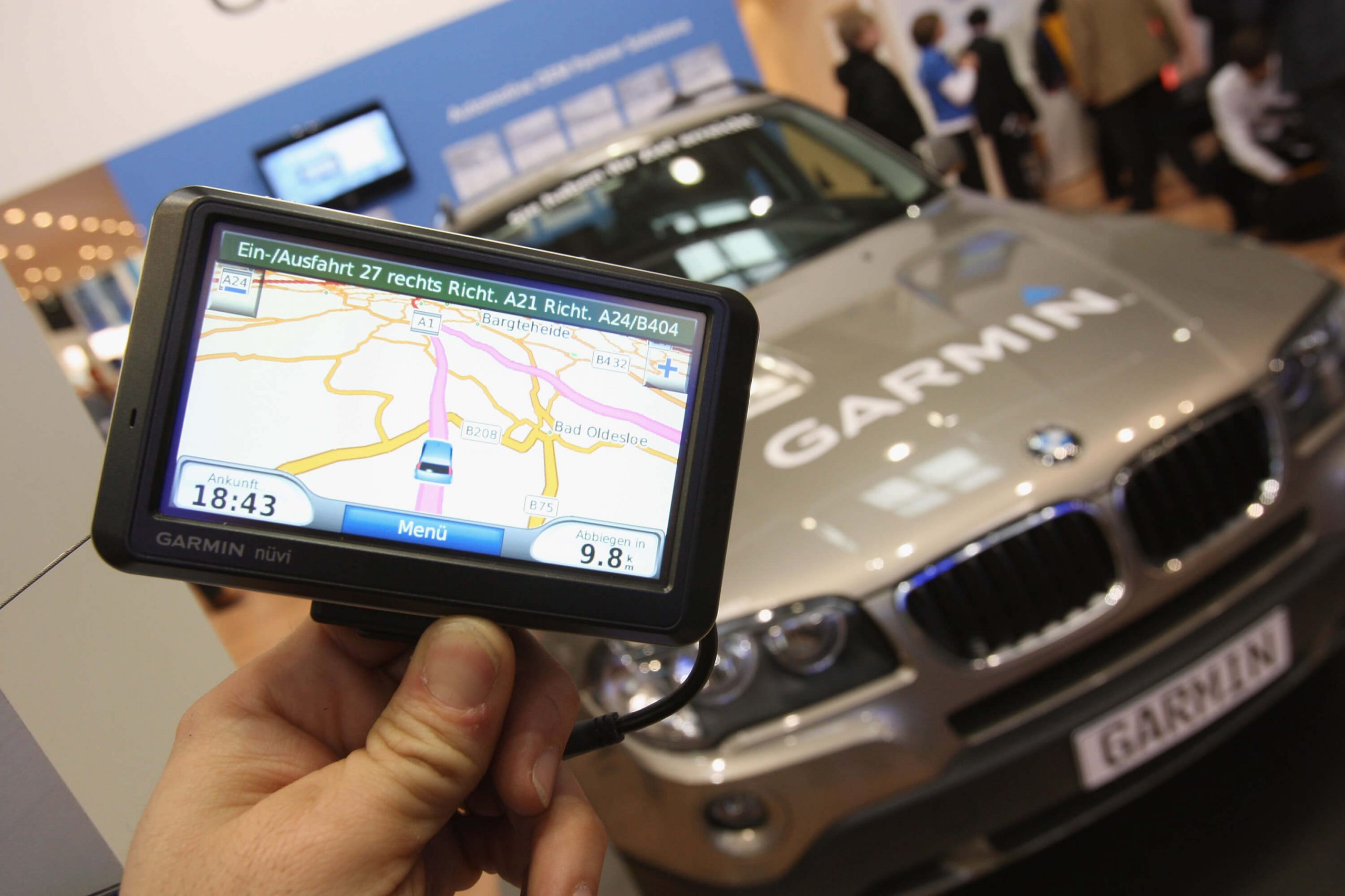 How to Uninstall A Map On Garmin Nuvi
