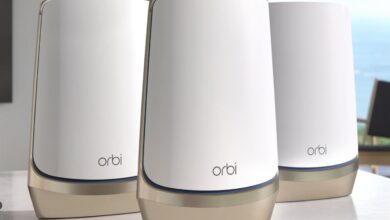 Orbi Extender Flashing White